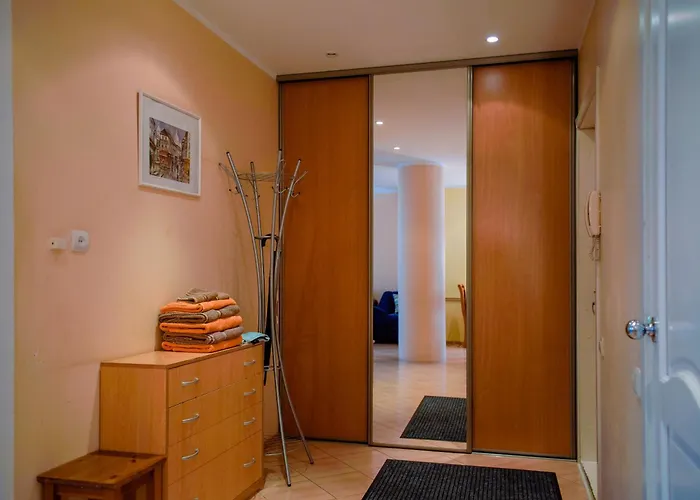 Romeo Family * Reval